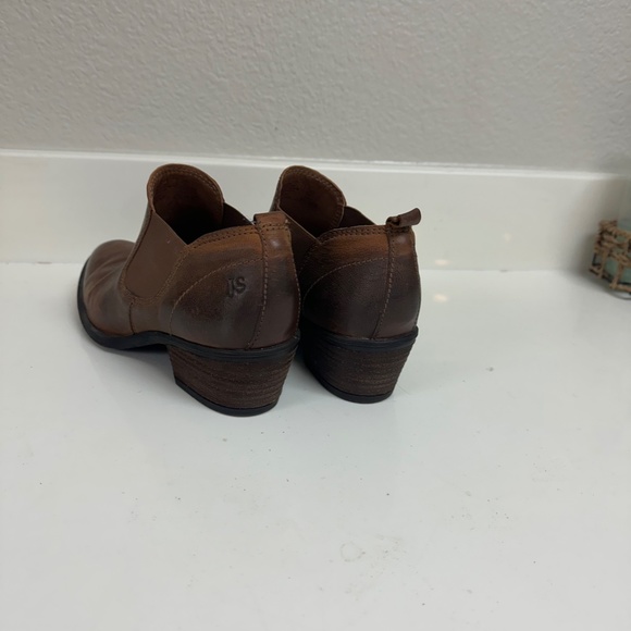 ankle bootie - Picture 2 of 2